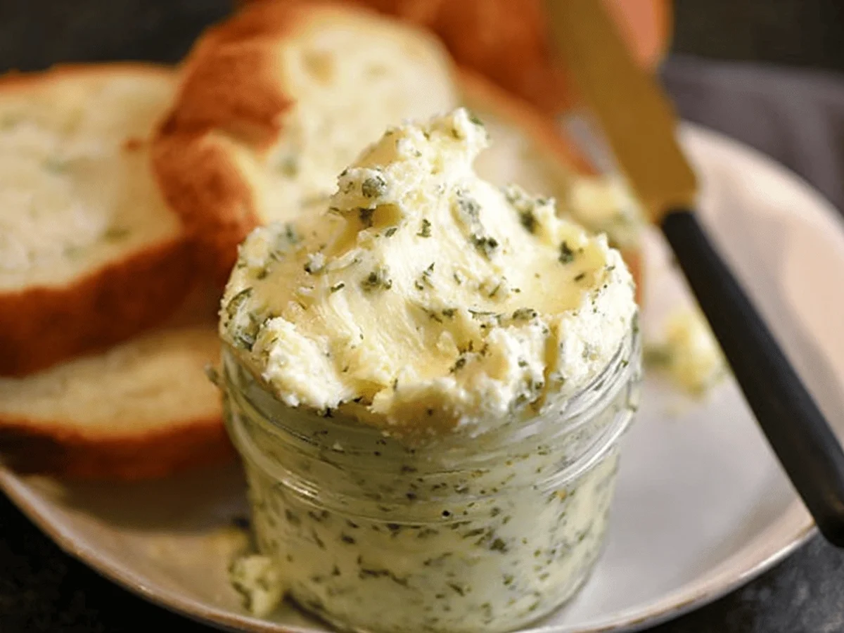 Creamy Italian Garlic Butter Recipe for Every Dish - Image 1