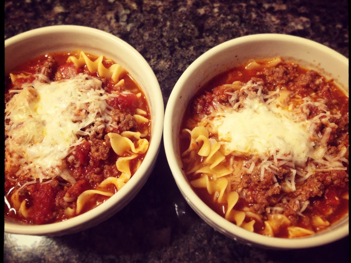 Crockpot Lasagna Soup with Beef & Ricotta - Image 2