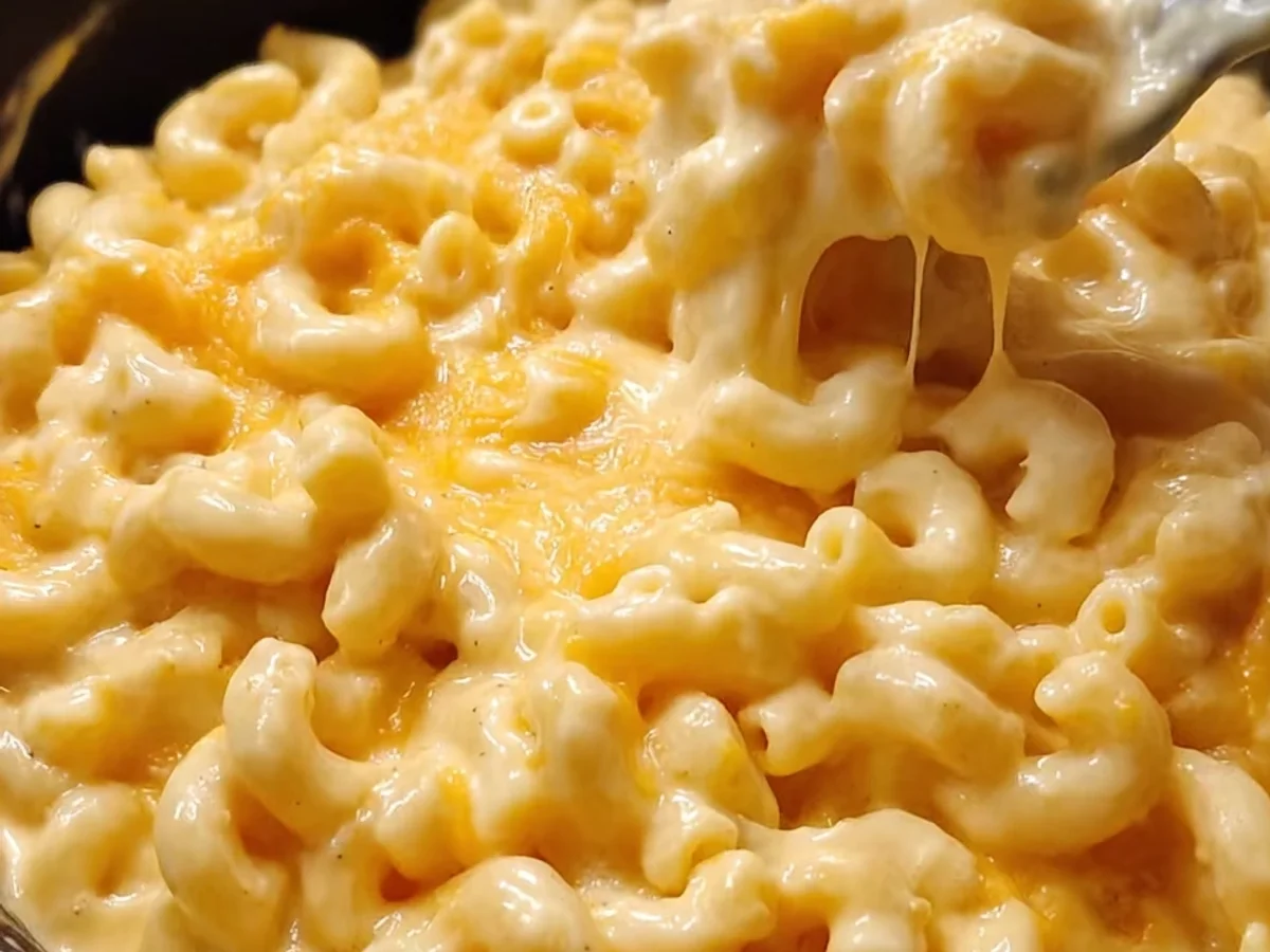 20-Minute Creamy Stovetop Mac and Cheese Upgrade - Featured Image