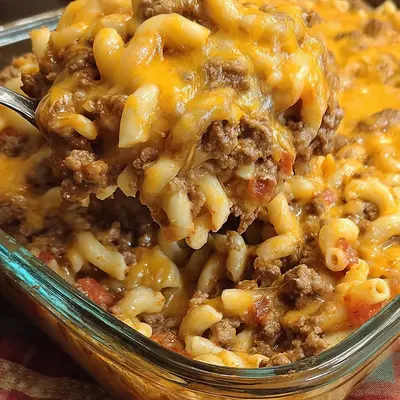 Cheesy Hamburger Casserole: Easy Family Dinner