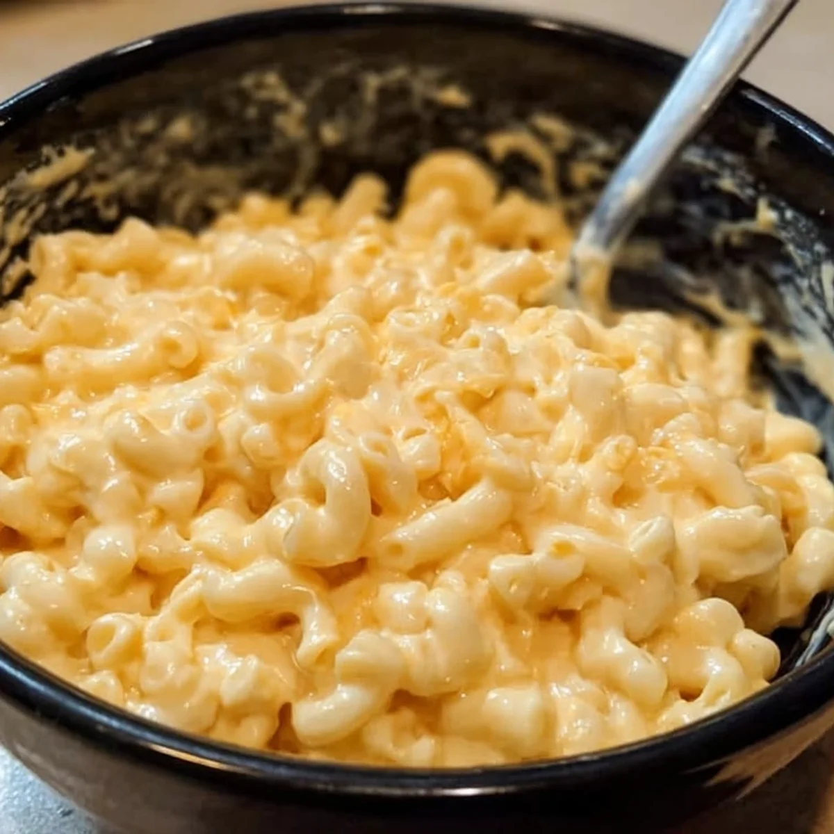 Creamy Crockpot Mac and Cheese: Easy Comfort