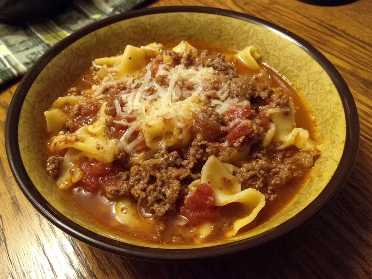 Crockpot Lasagna Soup with Beef & Ricotta - Featured Image