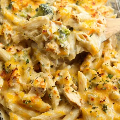 Easy Chicken Penne Casserole: Quick Family Dinner