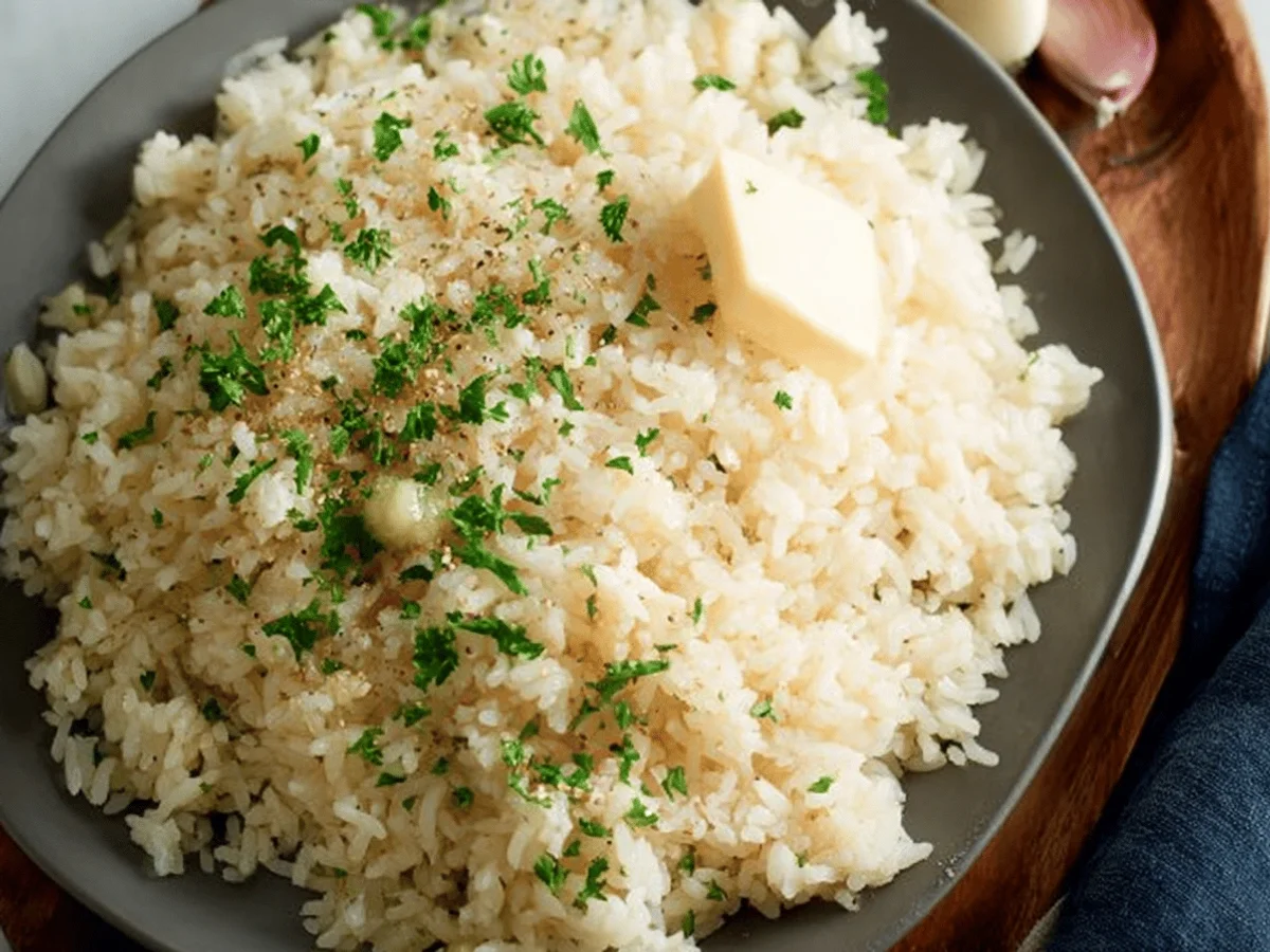 Garlic Butter Rice: A Simple and Flavorful Side Dish Recipe - Featured Image