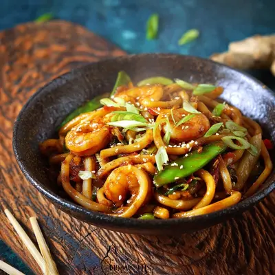 Quick Delicious Yaki Udon with Shrimps